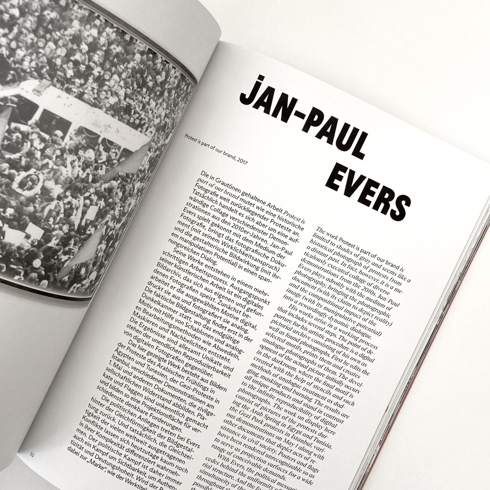 What is the Proper Way to Display a Flag?