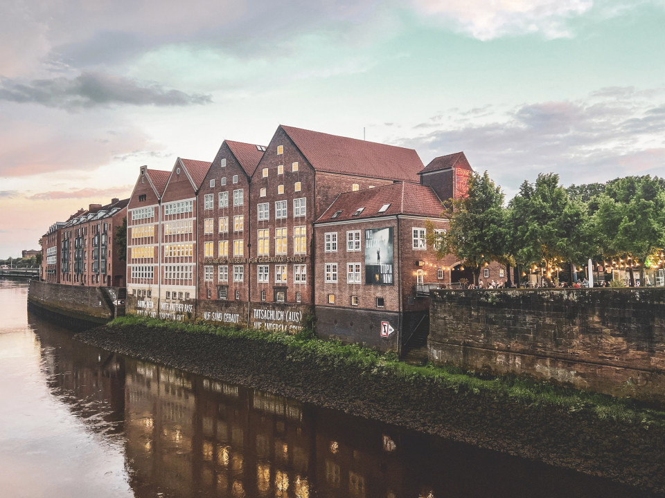 Yael Bartana, Utopia Now!